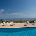 Villa Silencio *