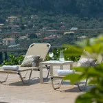 Villa Silencio
